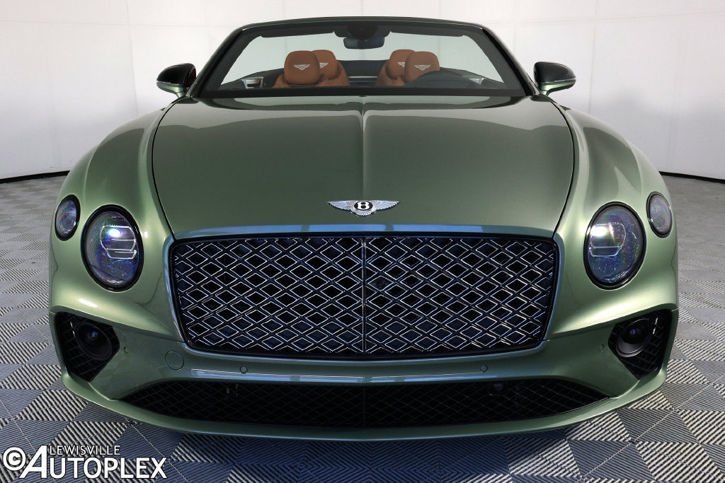 Used 2024 Bentley Continental GT Mulliner AWD/4WD image 2