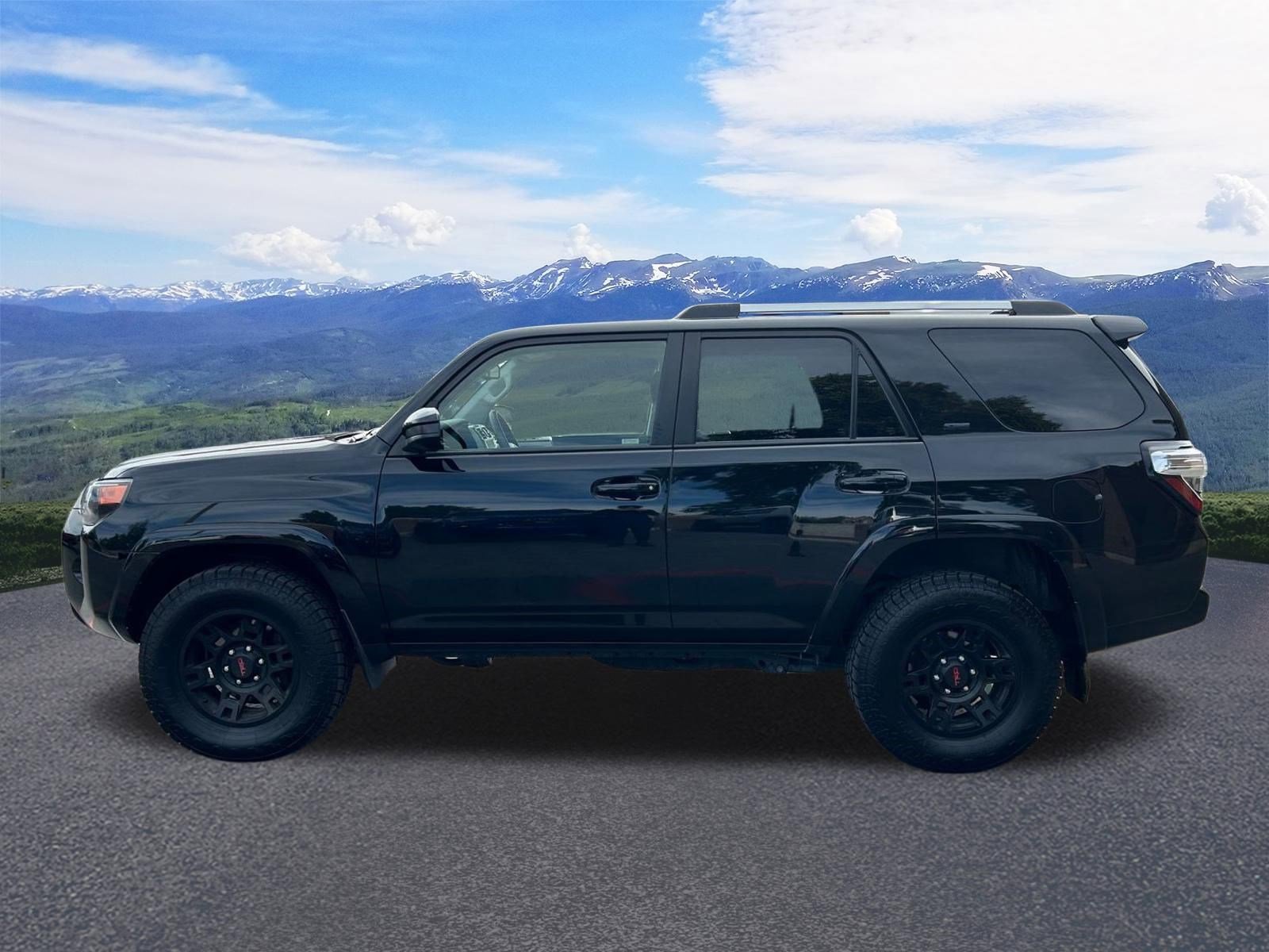 Certified 2023 Toyota 4Runner SR5 AWD/4WD image 2
