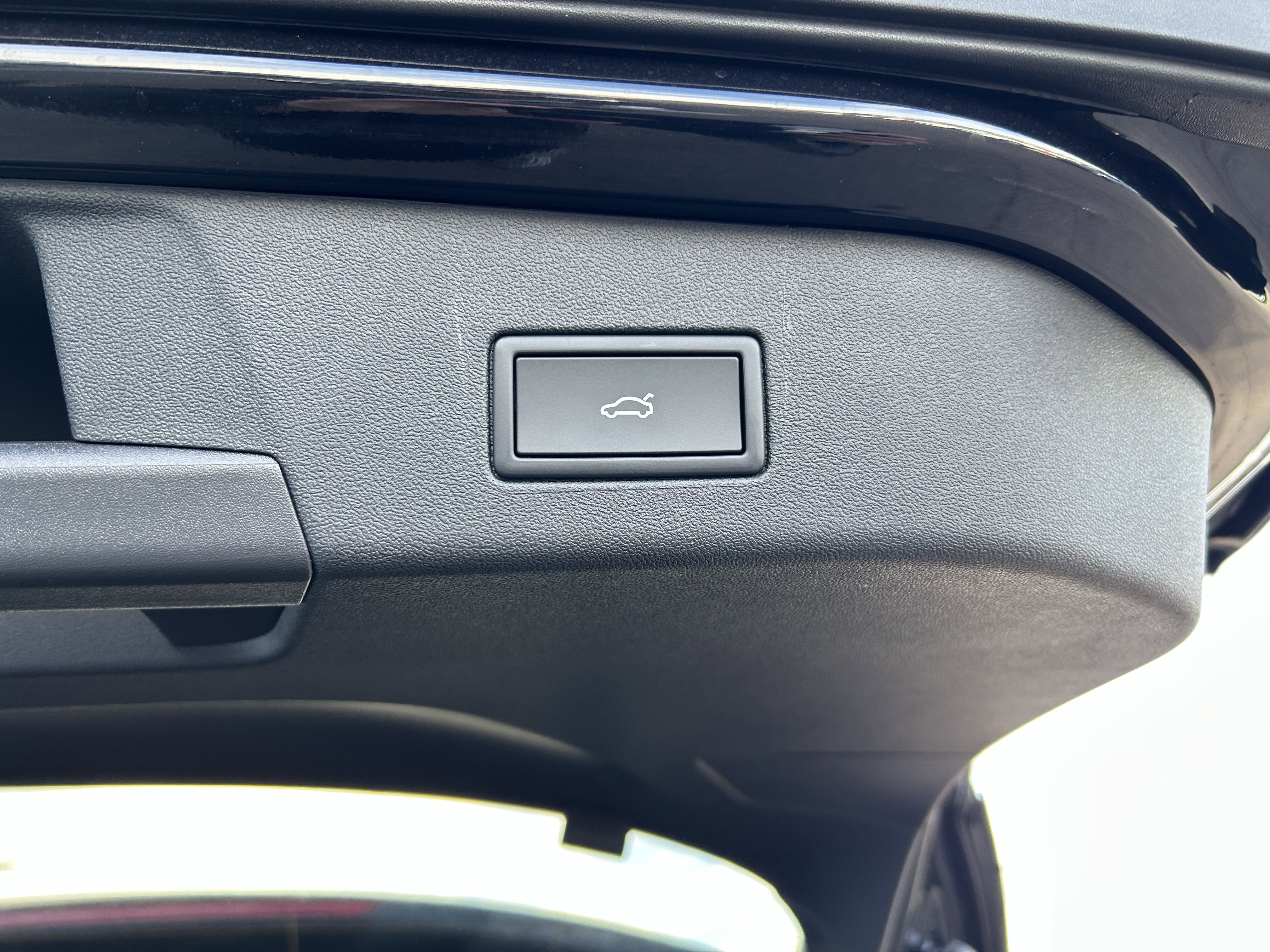 New 2025 Volkswagen ID.4 Pro S Plus image 27