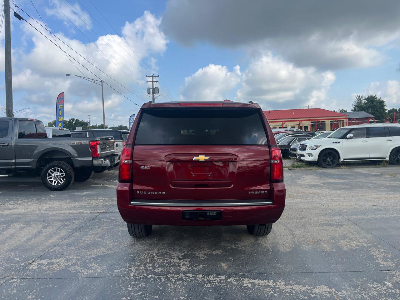 Used 2020 Chevrolet Suburban Premier AWD/4WD image 4