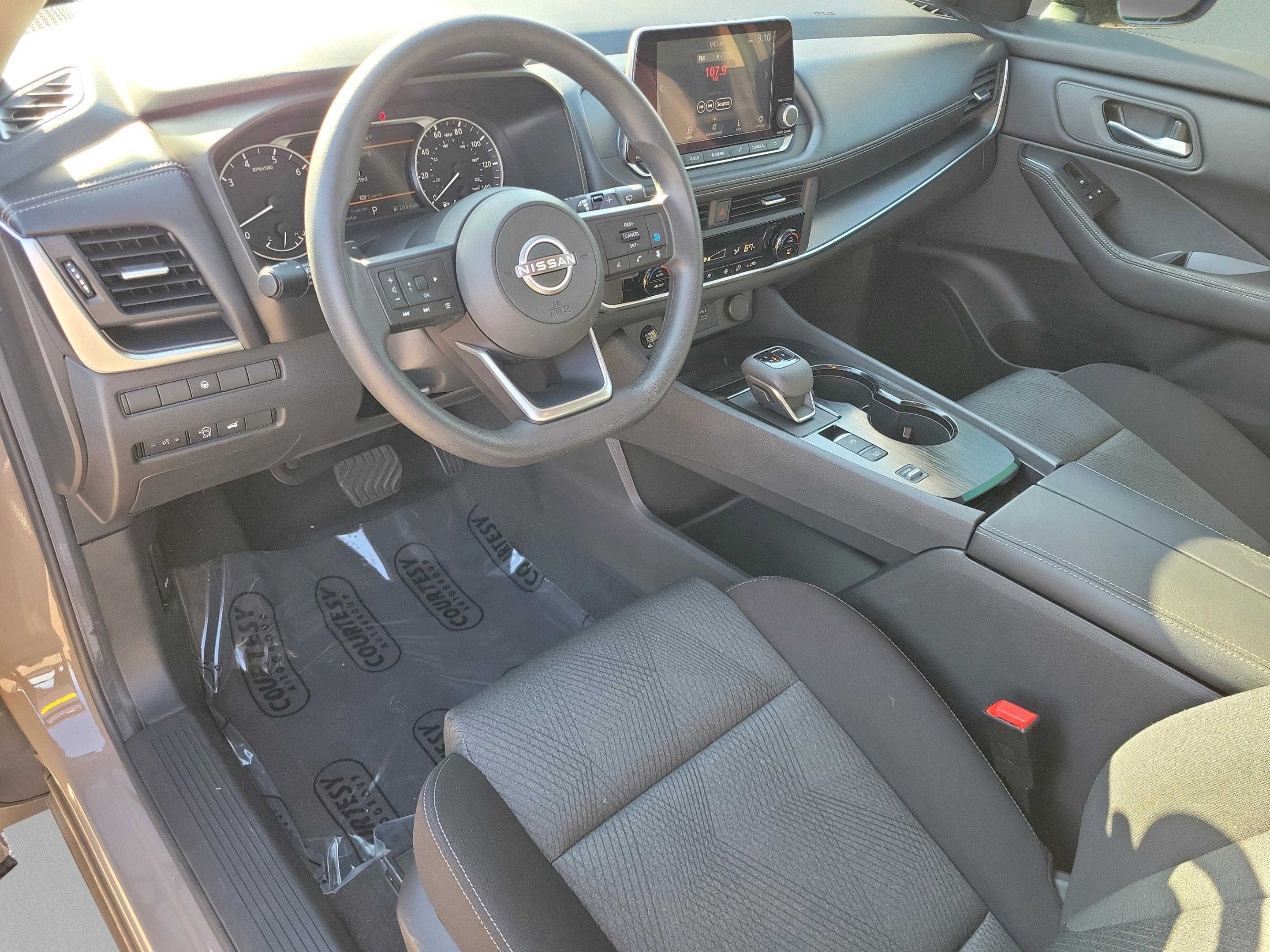 Certified 2024 Nissan Rogue SV image 19