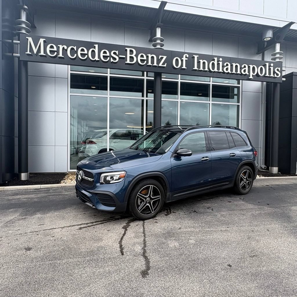 Used 2022 Mercedes-Benz GLB 250 4MATIC image 1