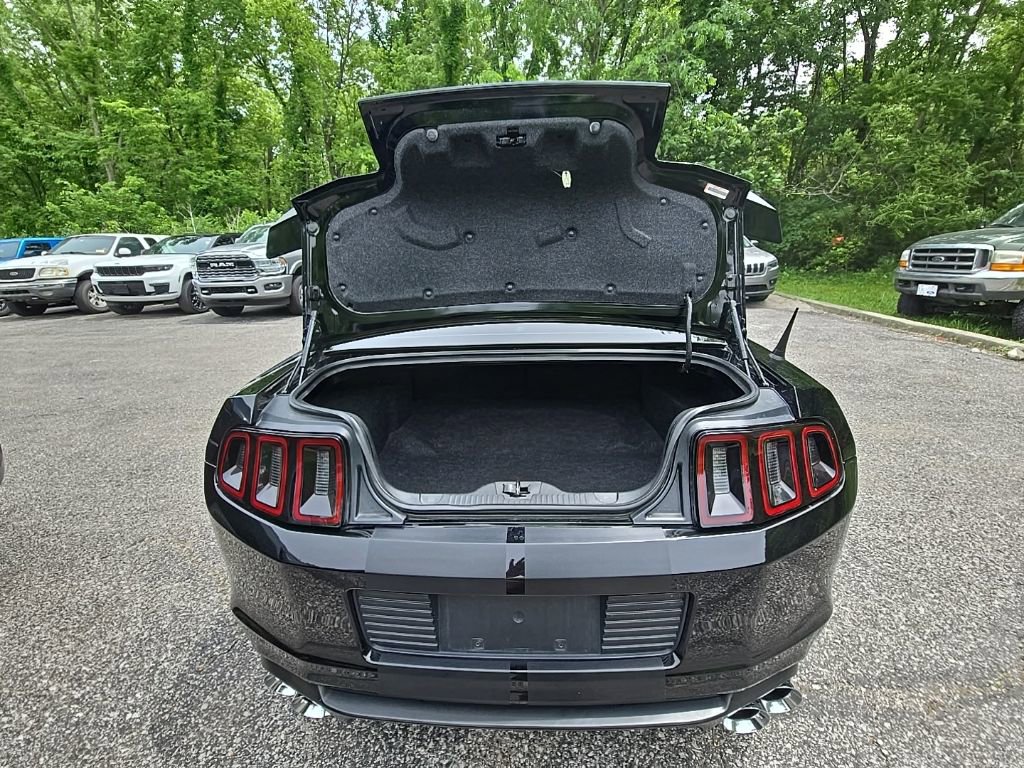 Used 2013 Ford Mustang Shelby GT500 RWD image 21
