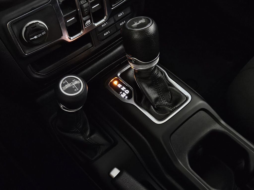 Used 2023 Jeep Wrangler Unlimited image 15