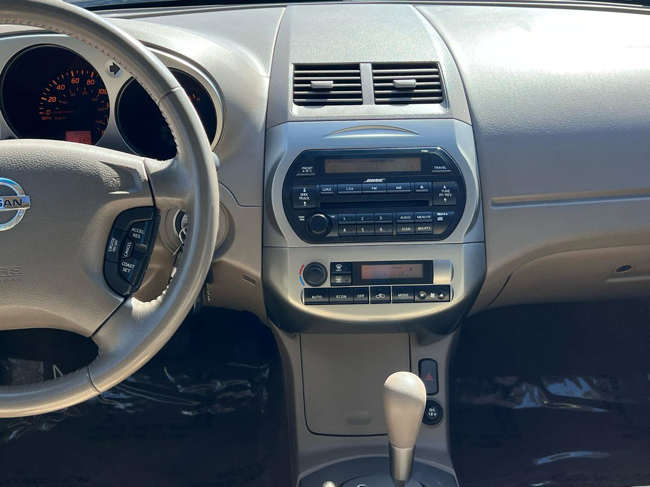 Used 2003 Nissan Altima 3.5 SE FWD image 48