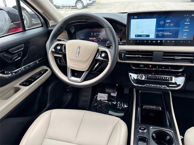 New 2025 Lincoln Corsair Grand Touring image 14