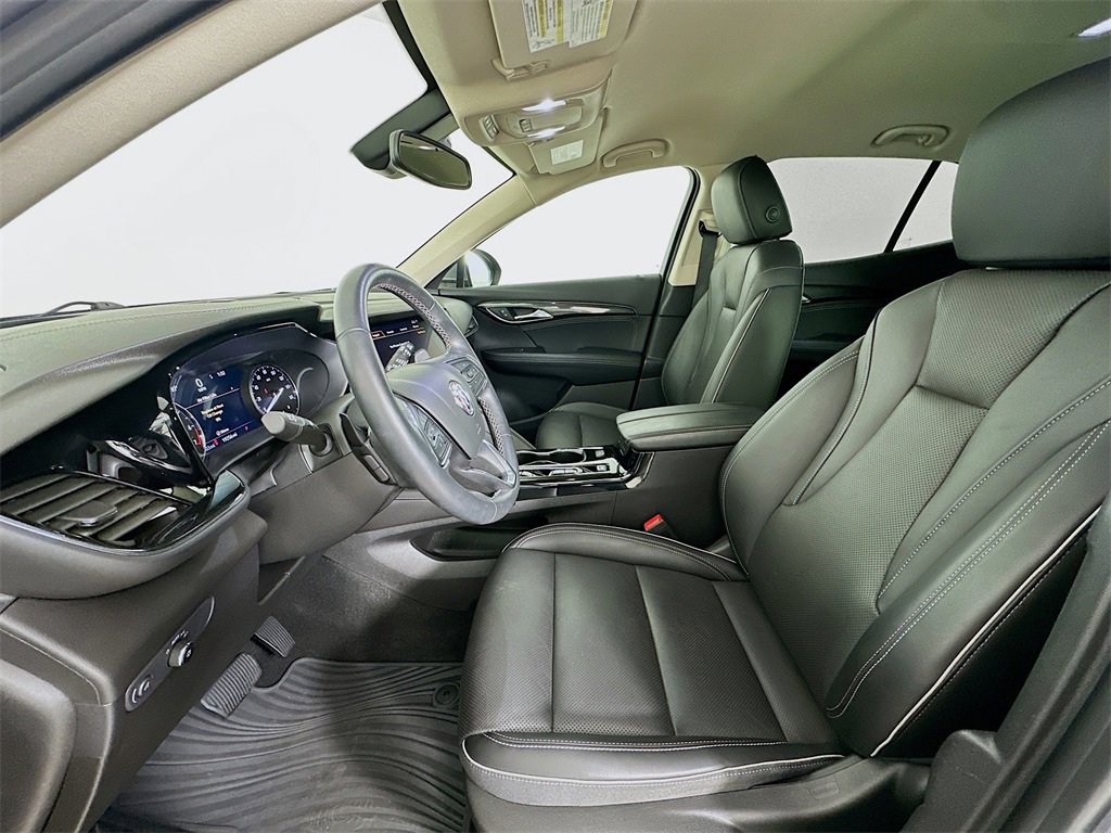 Used 2022 Buick Envision Essence w/ Safety Package image 22