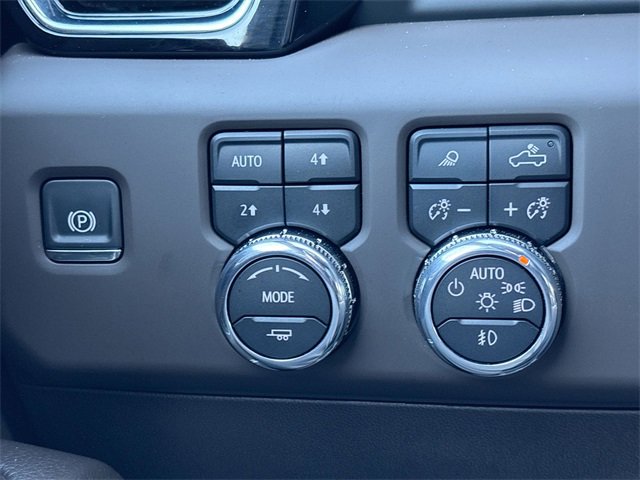 Used 2025 GMC Sierra 2500 Denali w/ Denali Reserve Package image 32