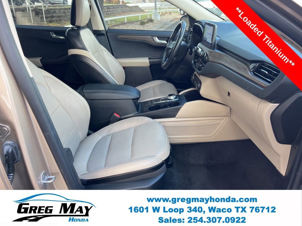 Used 2020 Ford Escape Titanium image 12