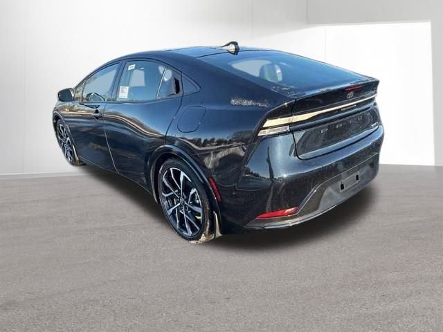 New 2026 Toyota Prius Plug-In Hybrid FWD image 5