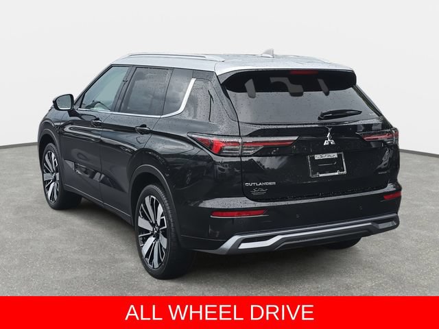 Used 2025 Mitsubishi Outlander AWD image 7