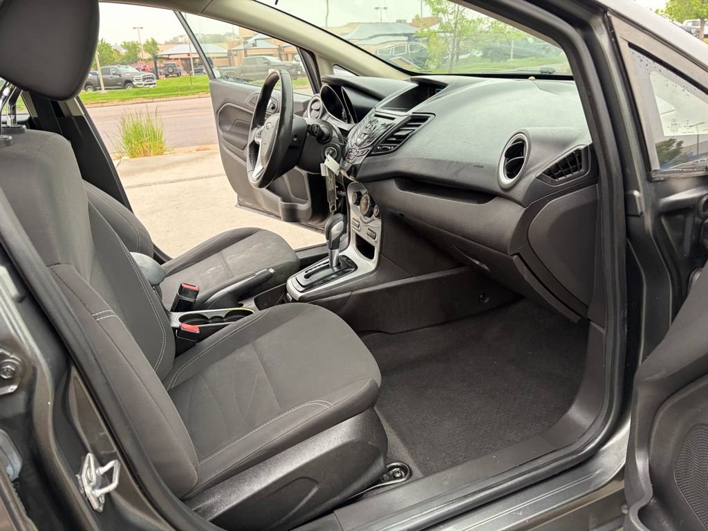 Used 2016 Ford Fiesta SE FWD image 22