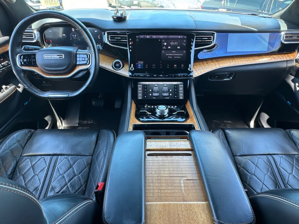Used 2022 Jeep Grand Wagoneer Series III AWD/4WD image 20
