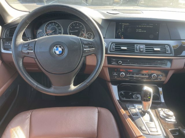 Used 2013 BMW 528i xDrive Sedan AWD/4WD image 13