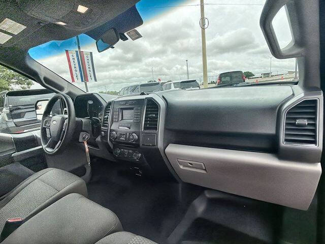 Used 2017 Ford F150 XLT AWD/4WD image 26