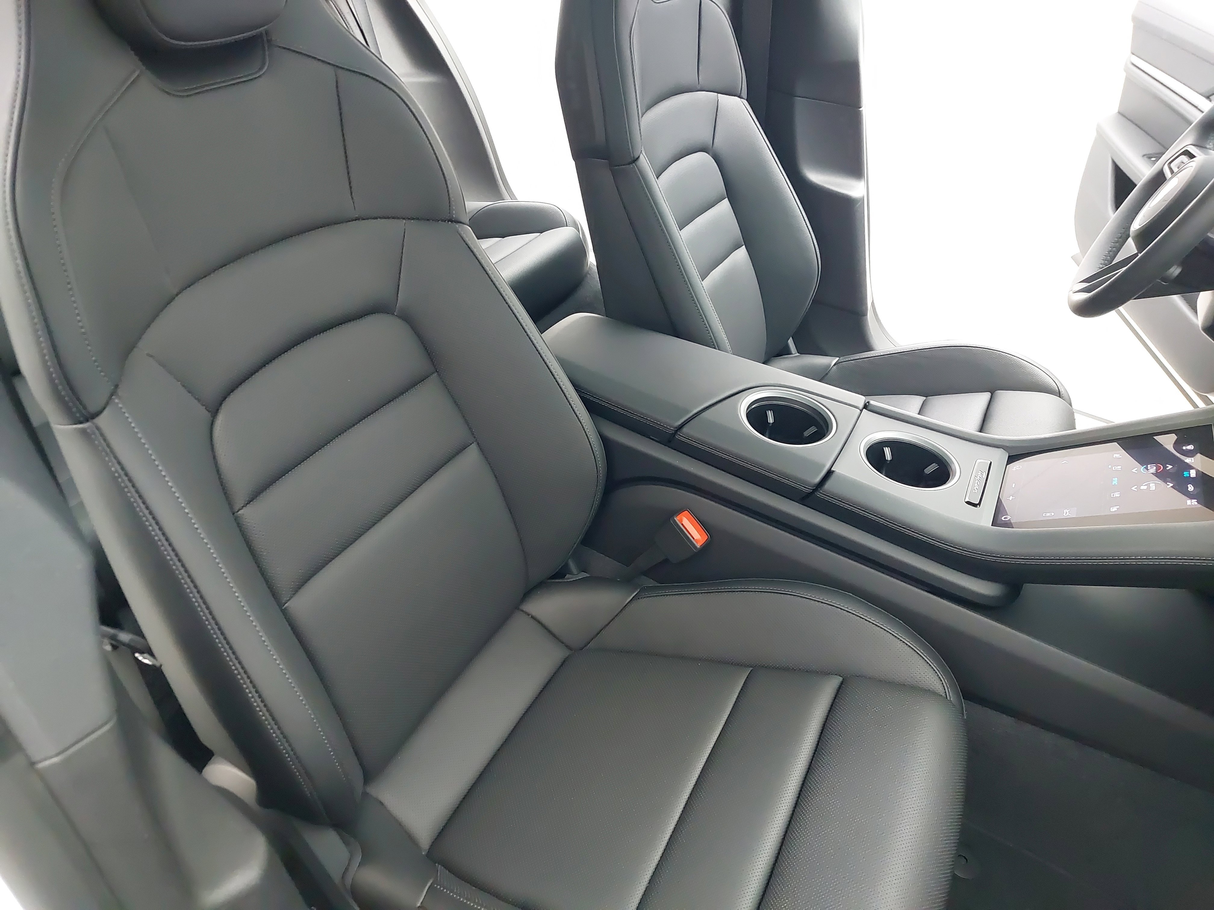 New 2025 Porsche Taycan 4S image 12