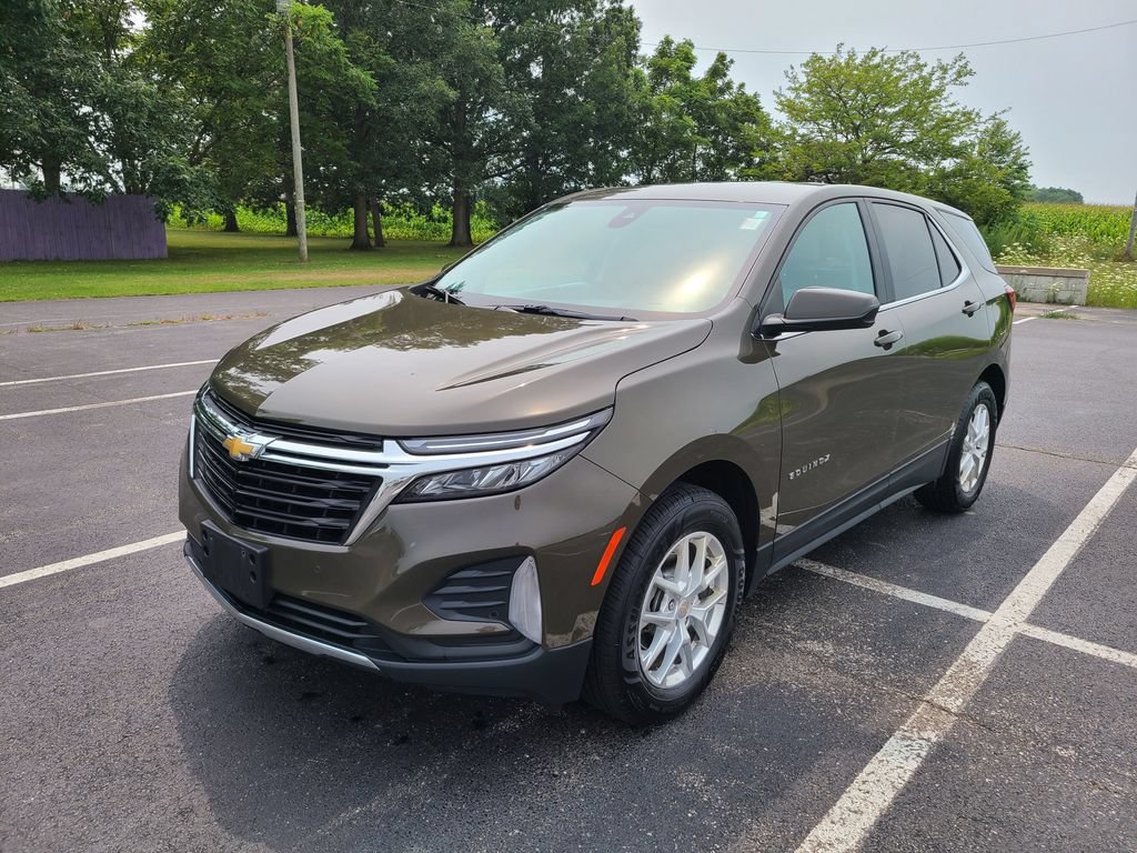 Used 2024 Chevrolet Equinox LT AWD/4WD image 3