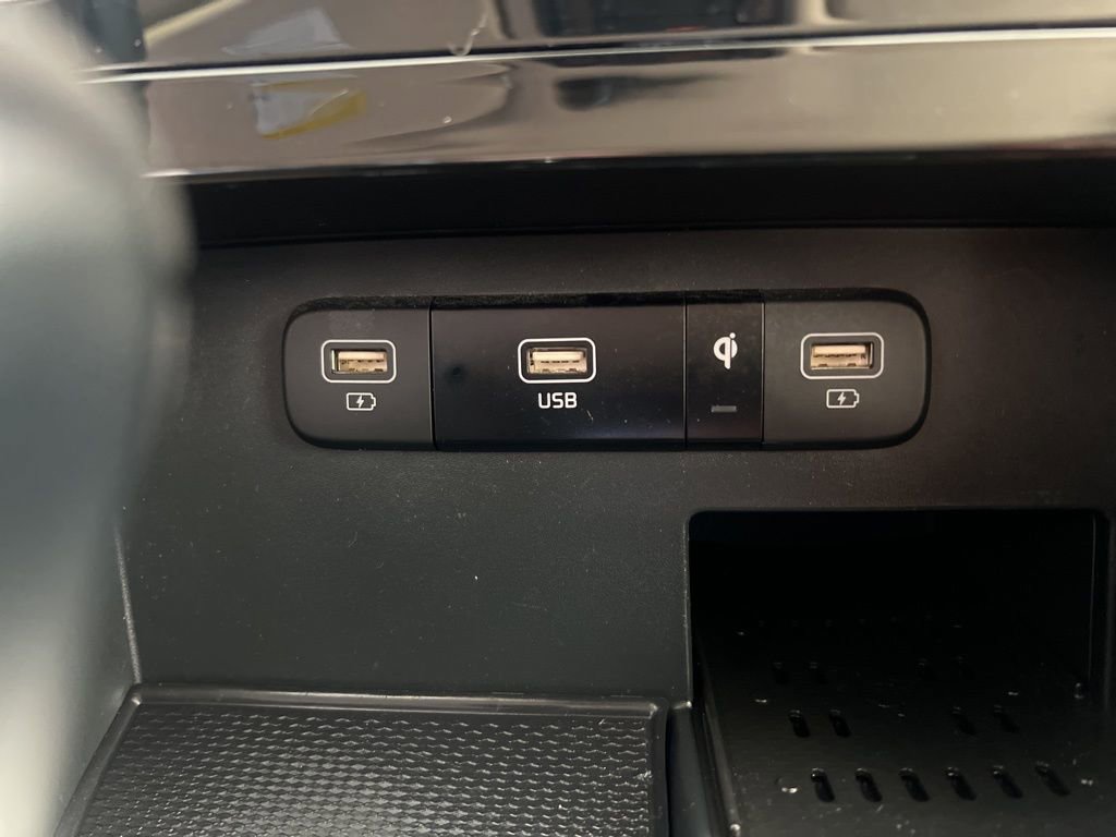 Certified 2024 Kia Carnival SX image 57