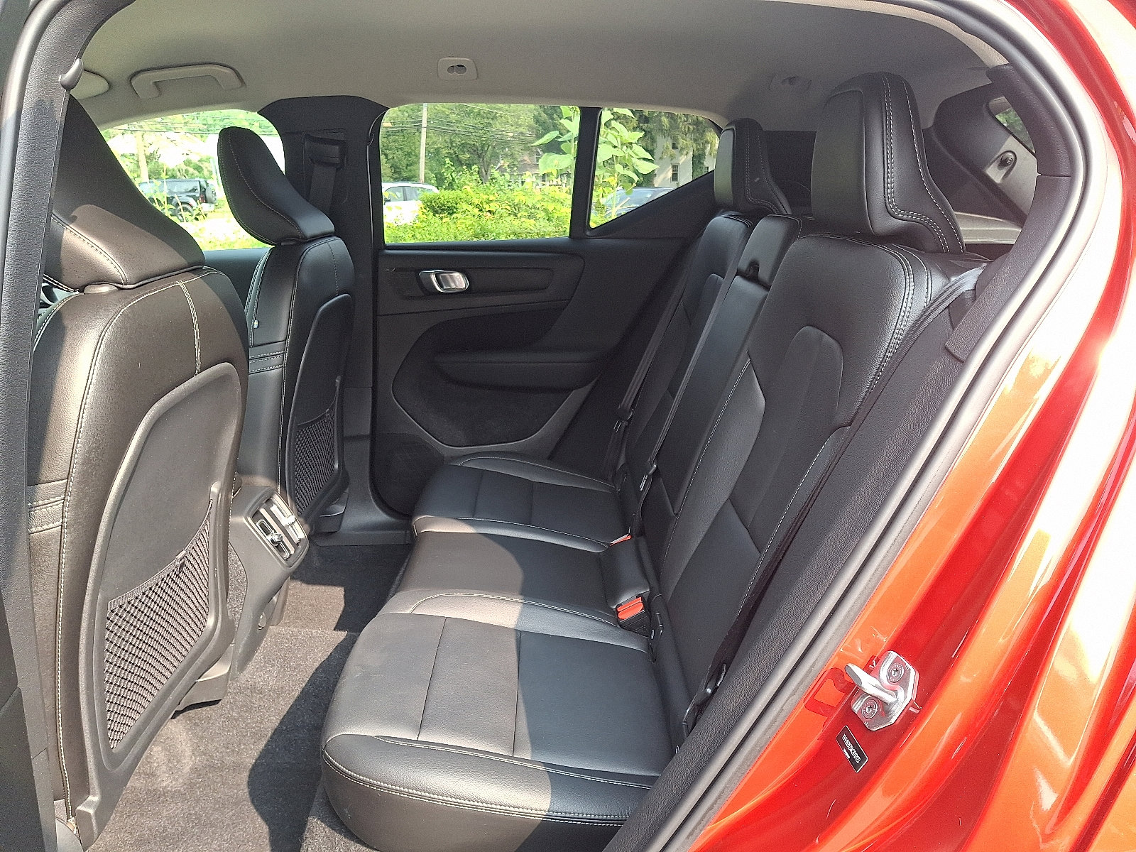 Used 2019 Volvo XC40 T5 Momentum image 10