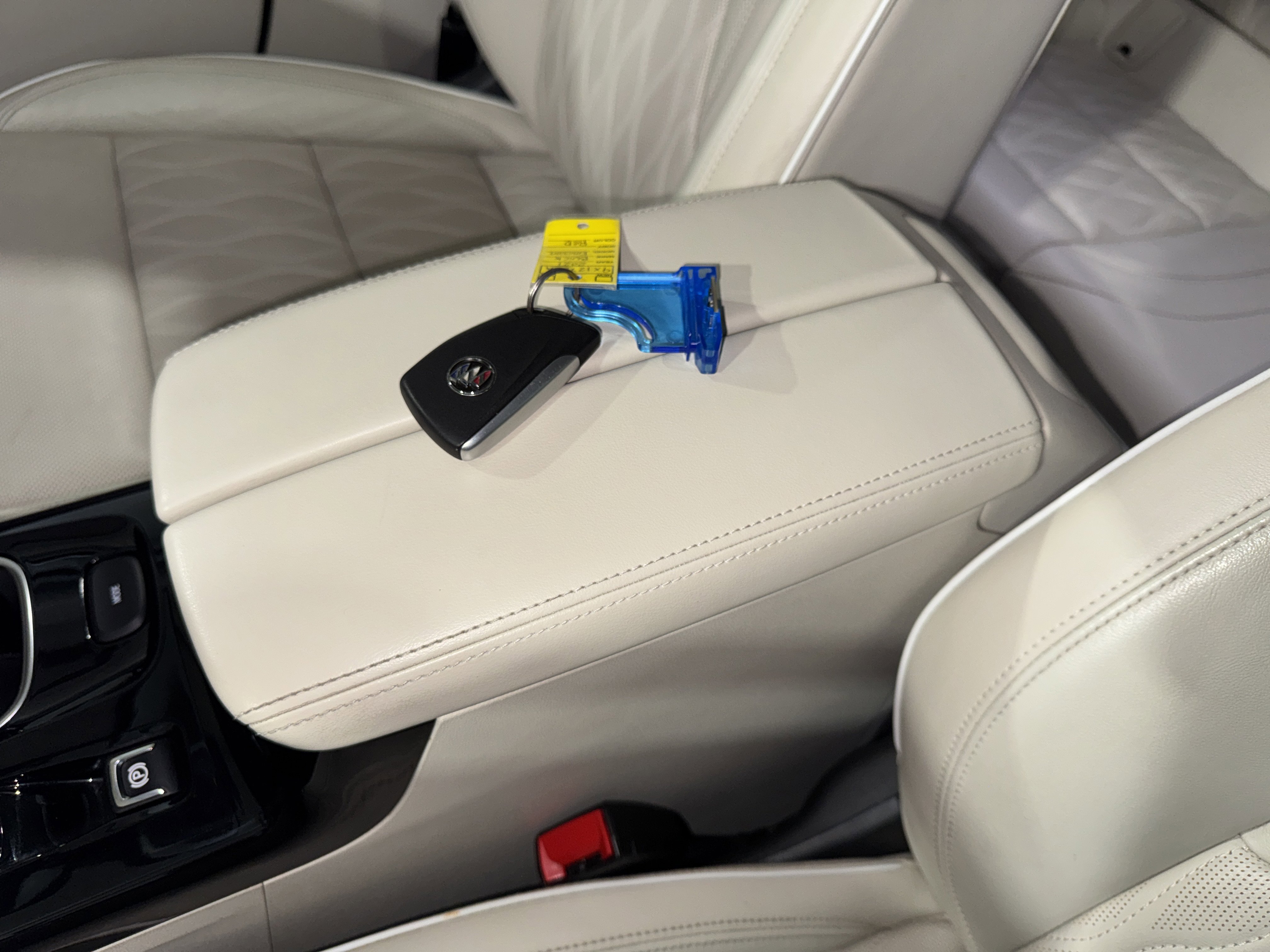 Used 2021 Buick Envision Avenir image 29