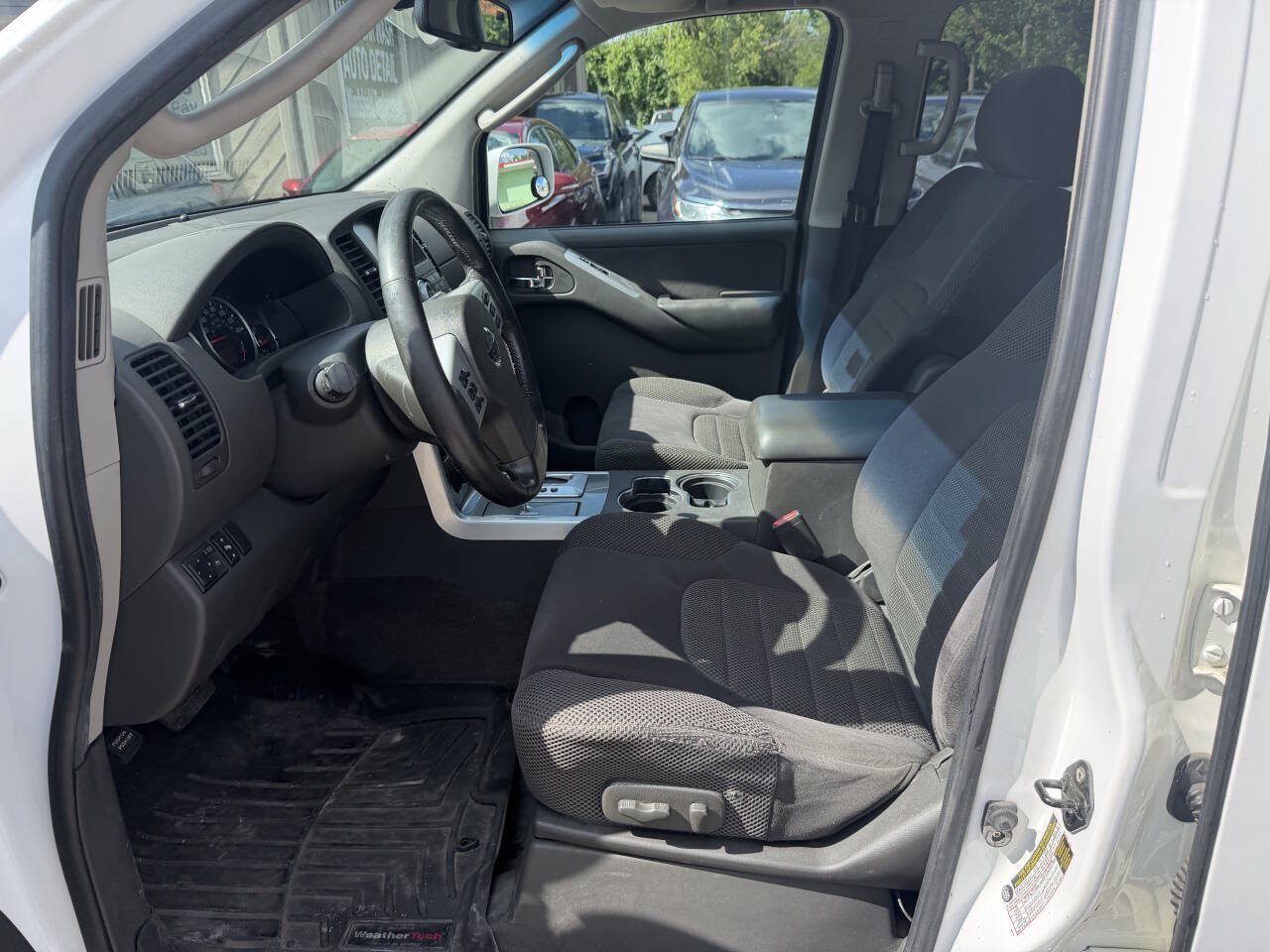 Used 2008 Nissan Pathfinder SE AWD/4WD image 7