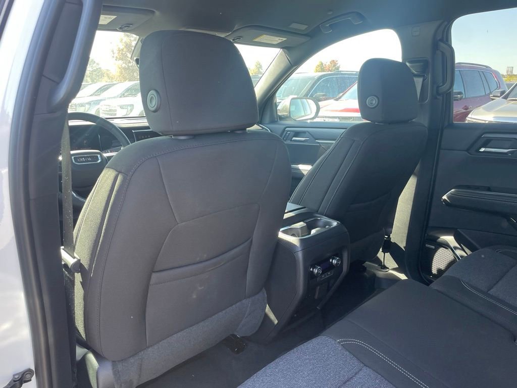 New 2026 GMC Acadia Elevation image 23