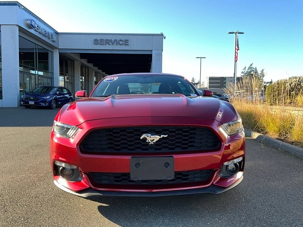 Used 2015 Ford Mustang Coupe image 3