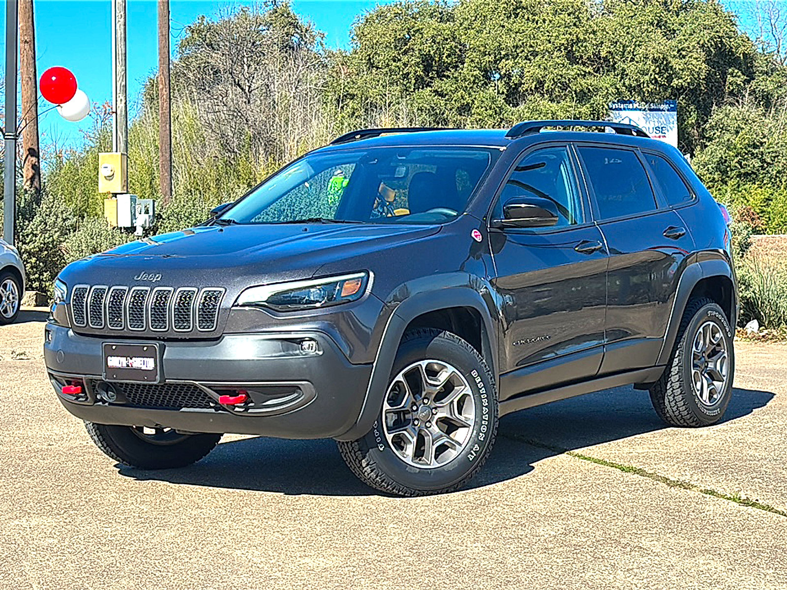 Used 2022 Jeep Cherokee Trailhawk w/ Trailer Tow Group image 2