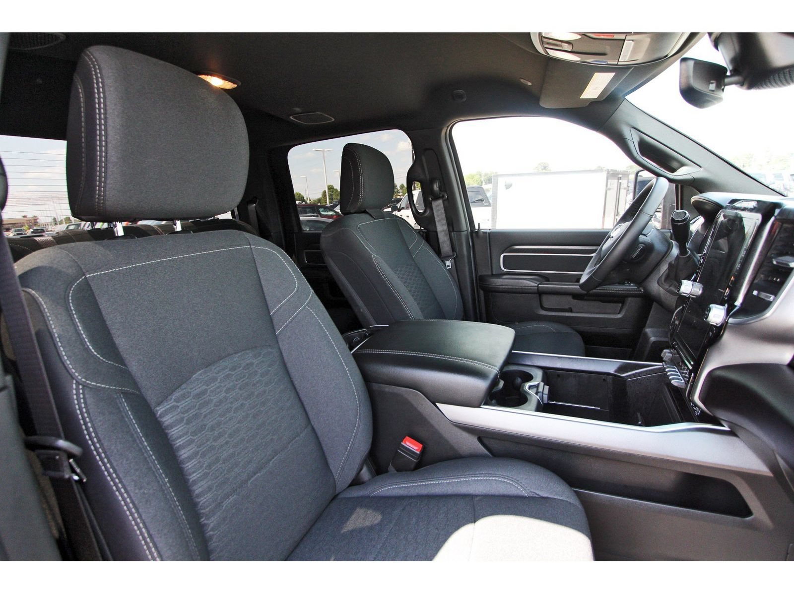 Used 2025 RAM 3500 Big Horn AWD/4WD image 27