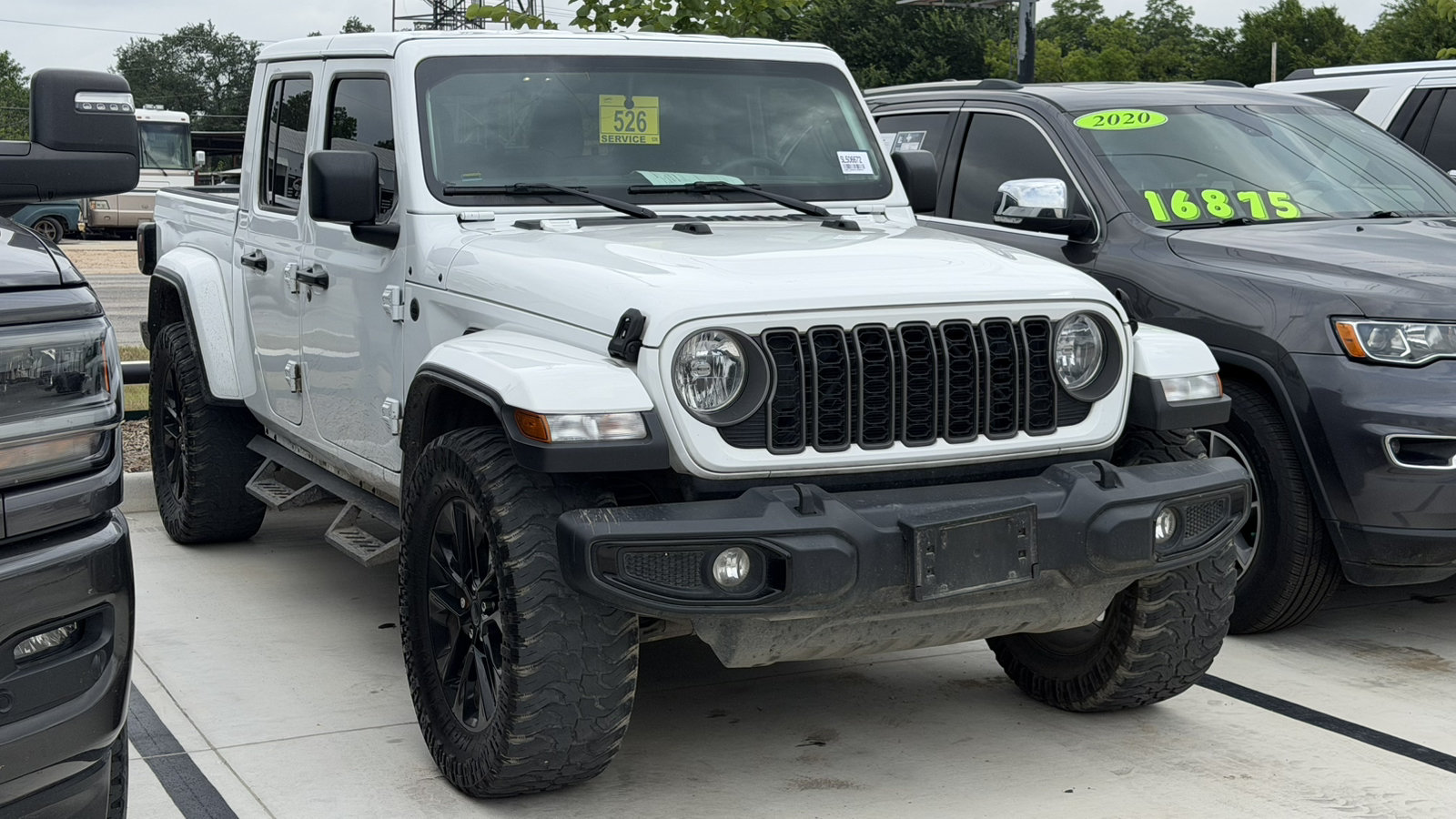 Certified 2025 Jeep Gladiator Sport AWD/4WD image 13