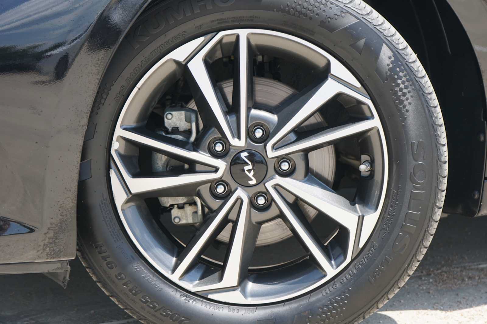 Certified 2024 Kia Forte LXS FWD image 2