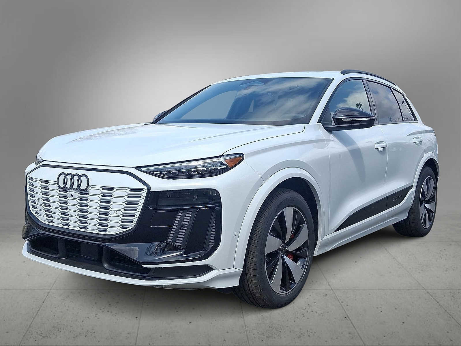 New 2025 Audi SQ6 e-tron Premium Plus