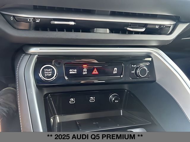 Certified 2025 Audi Q5 Premium w/ Convenience Package image 30