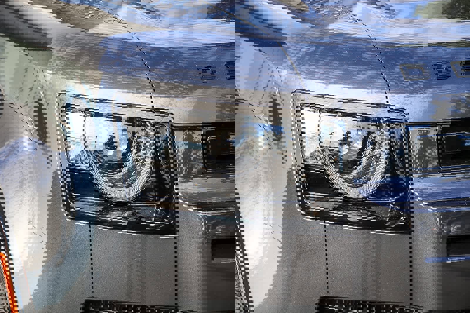 New 2025 Land Rover Defender 130 V8 image 4