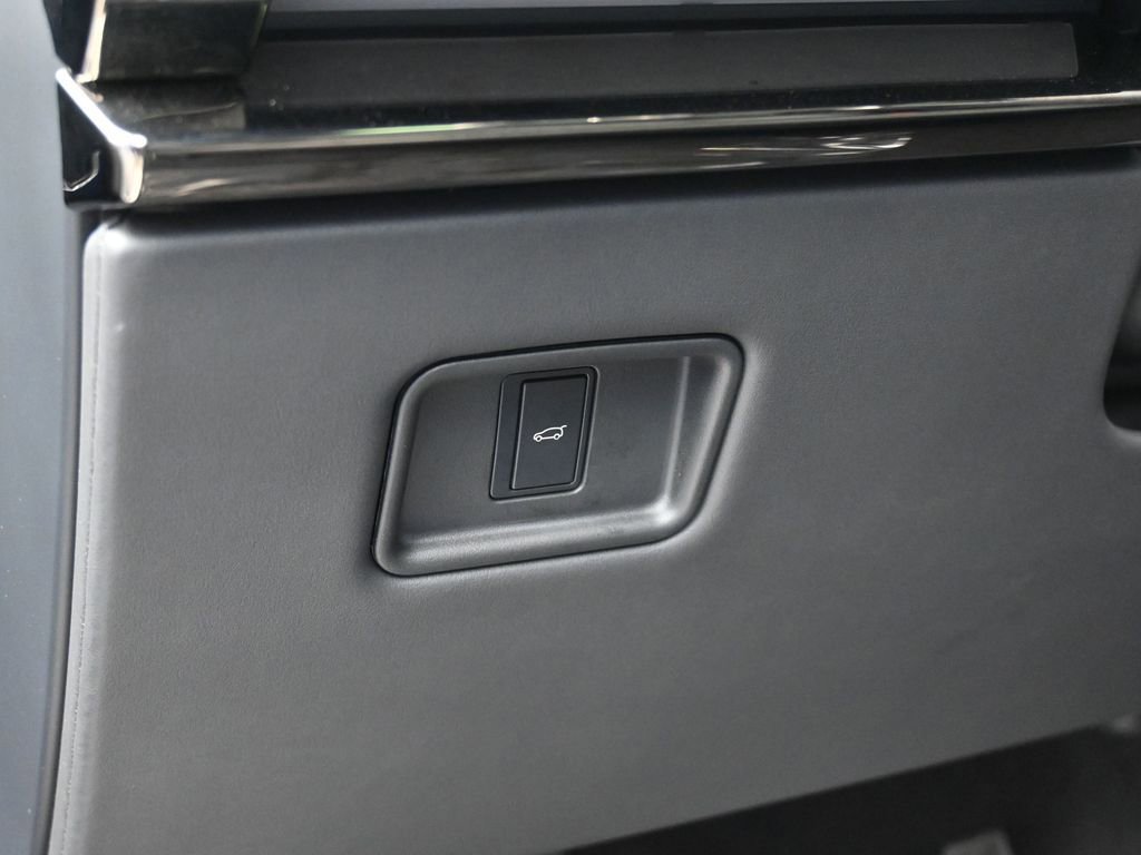 Used 2024 Land Rover Range Rover Sport Dynamic SE image 18