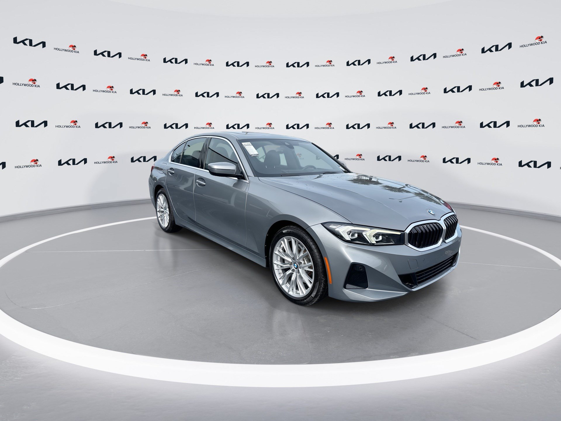 Used 2024 BMW 330i Sedan w/ Premium Package RWD image 2
