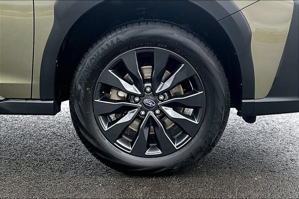 Used 2025 Subaru Outback Onyx Edition AWD/4WD image 9