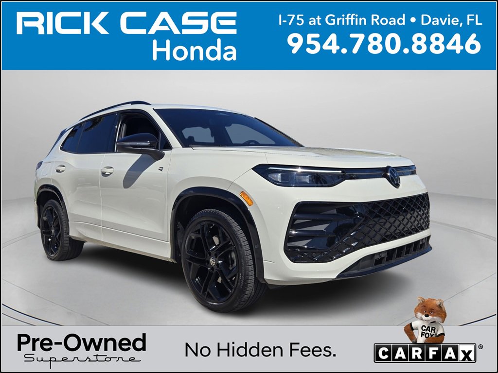 Used 2025 Volkswagen Tiguan SE R-Line