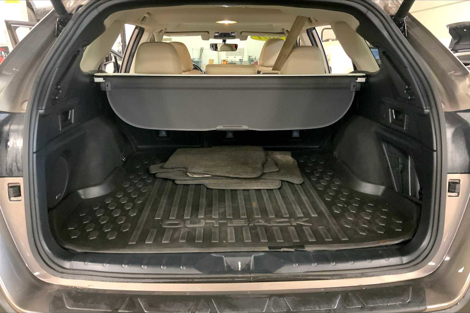 Certified 2021 Subaru Outback Limited image 36