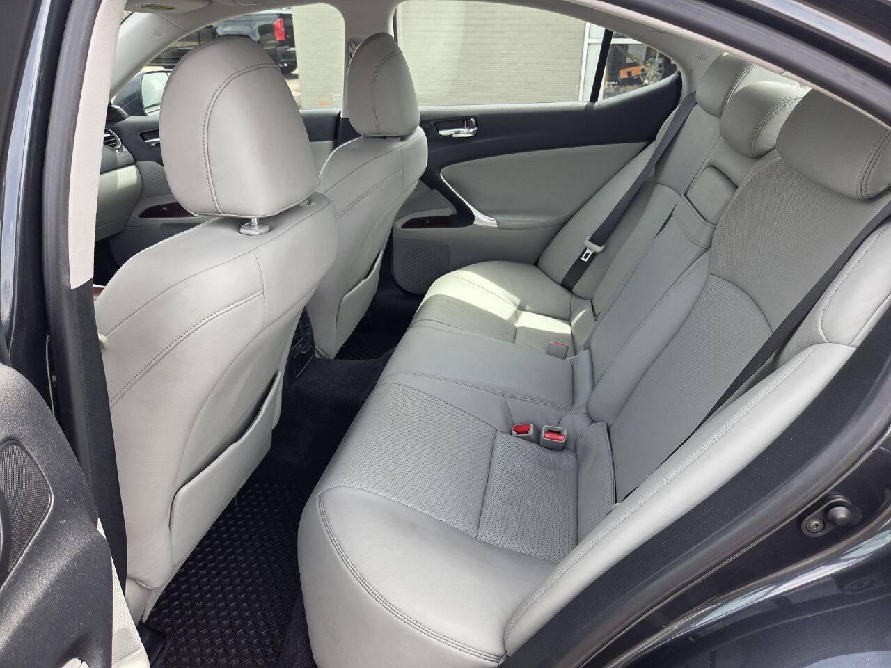 Used 2007 Lexus IS 250 AWD image 11