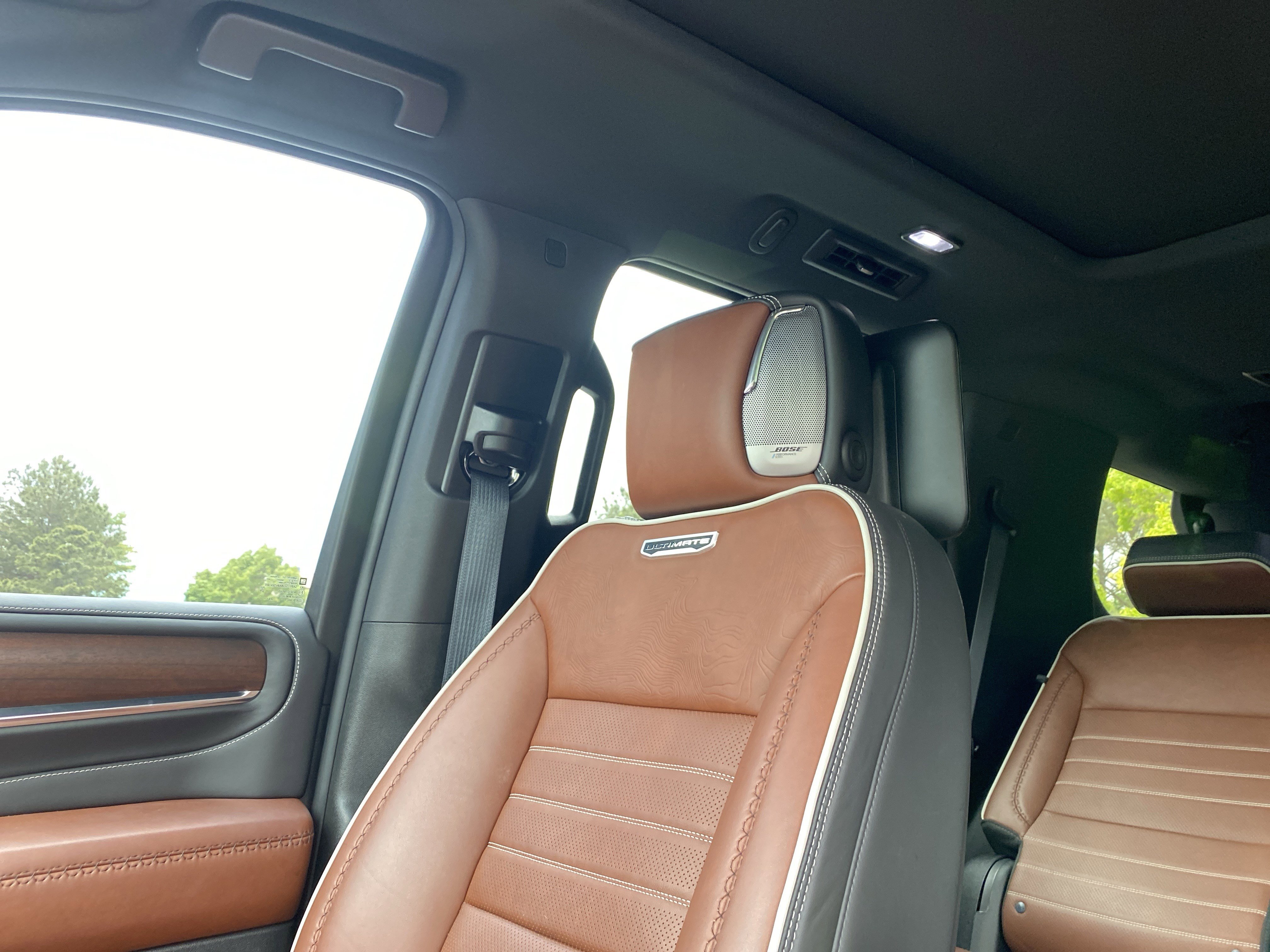 Used 2023 GMC Yukon Denali Ultimate AWD/4WD image 21