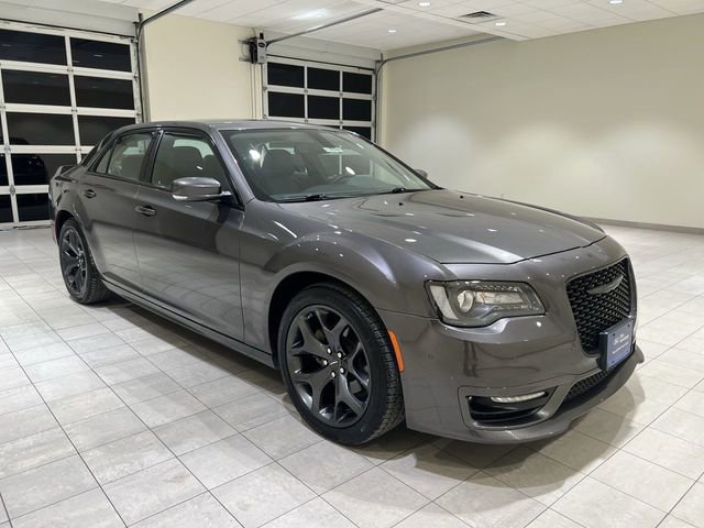 Used 2022 Chrysler 300 Touring L image 7