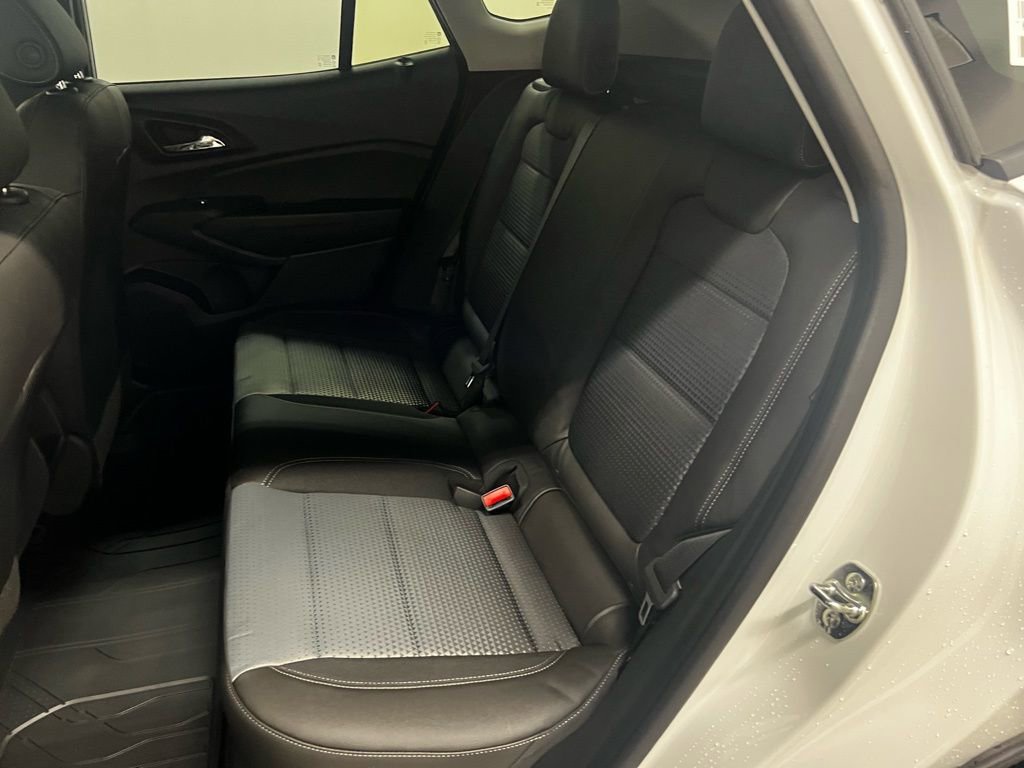 New 2026 Chevrolet Trax LT image 30