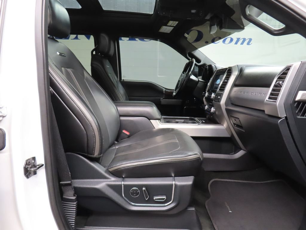 Used 2017 Ford F450 Platinum w/ Platinum Ultimate Package AWD/4WD image 28
