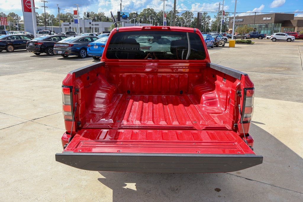 Certified 2025 Nissan Frontier SV image 24