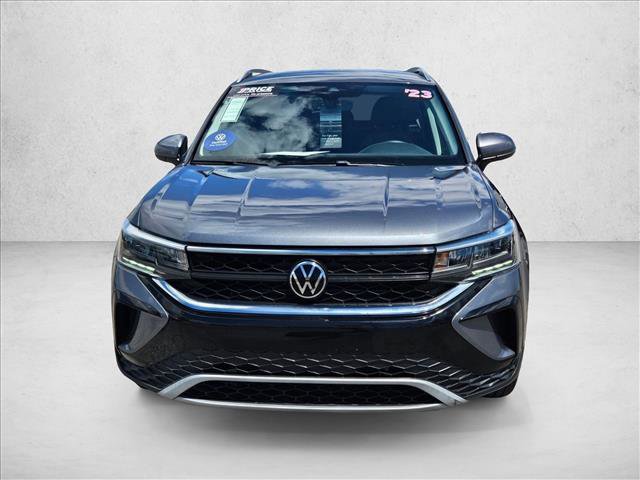 Certified 2023 Volkswagen Taos SE FWD image 2