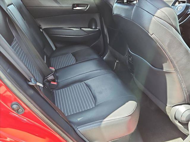 Used 2023 Toyota Corolla Cross AWD Hybrid w/ Convenience Package image 28