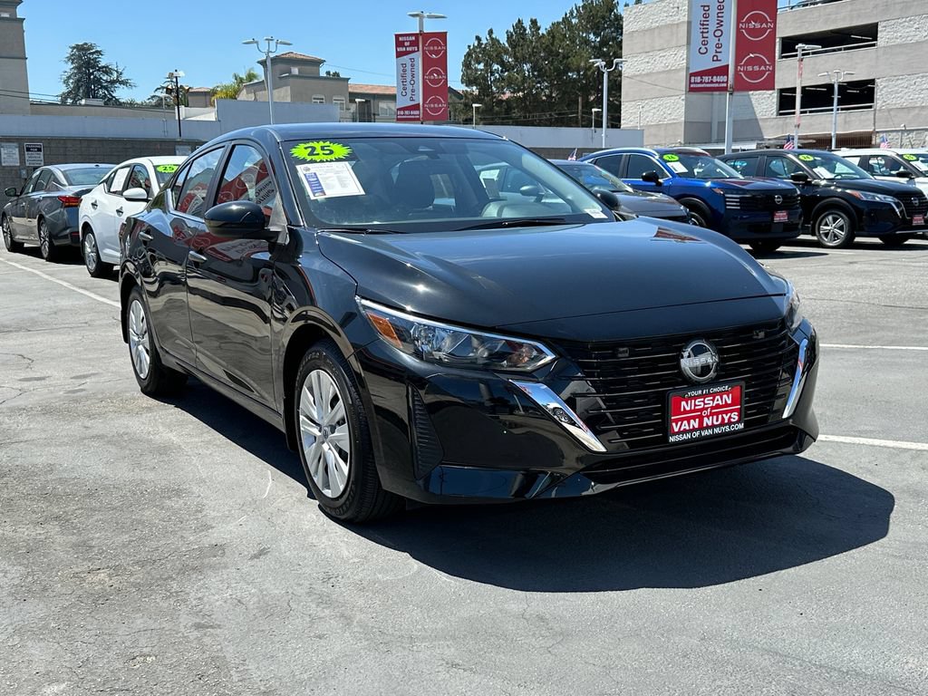 Used 2025 Nissan Sentra S FWD image 10