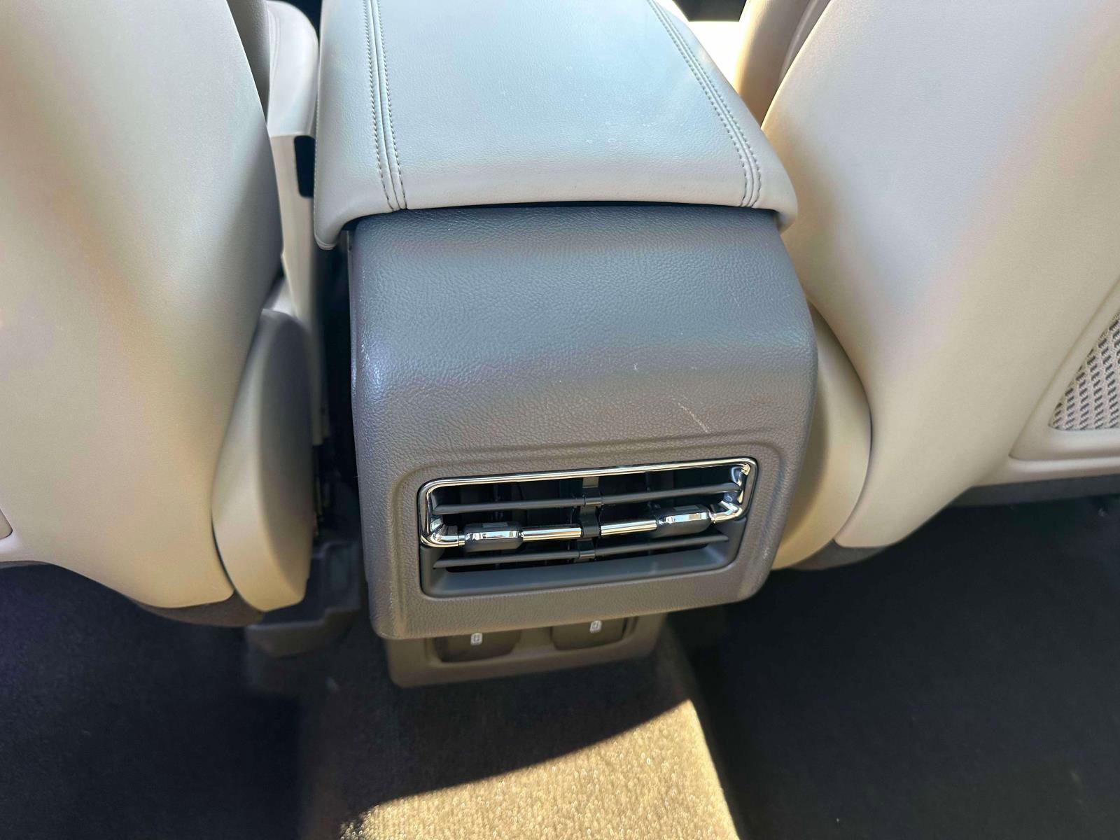 Used 2023 Lincoln Corsair Reserve w/ Equipment Group 201A image 11