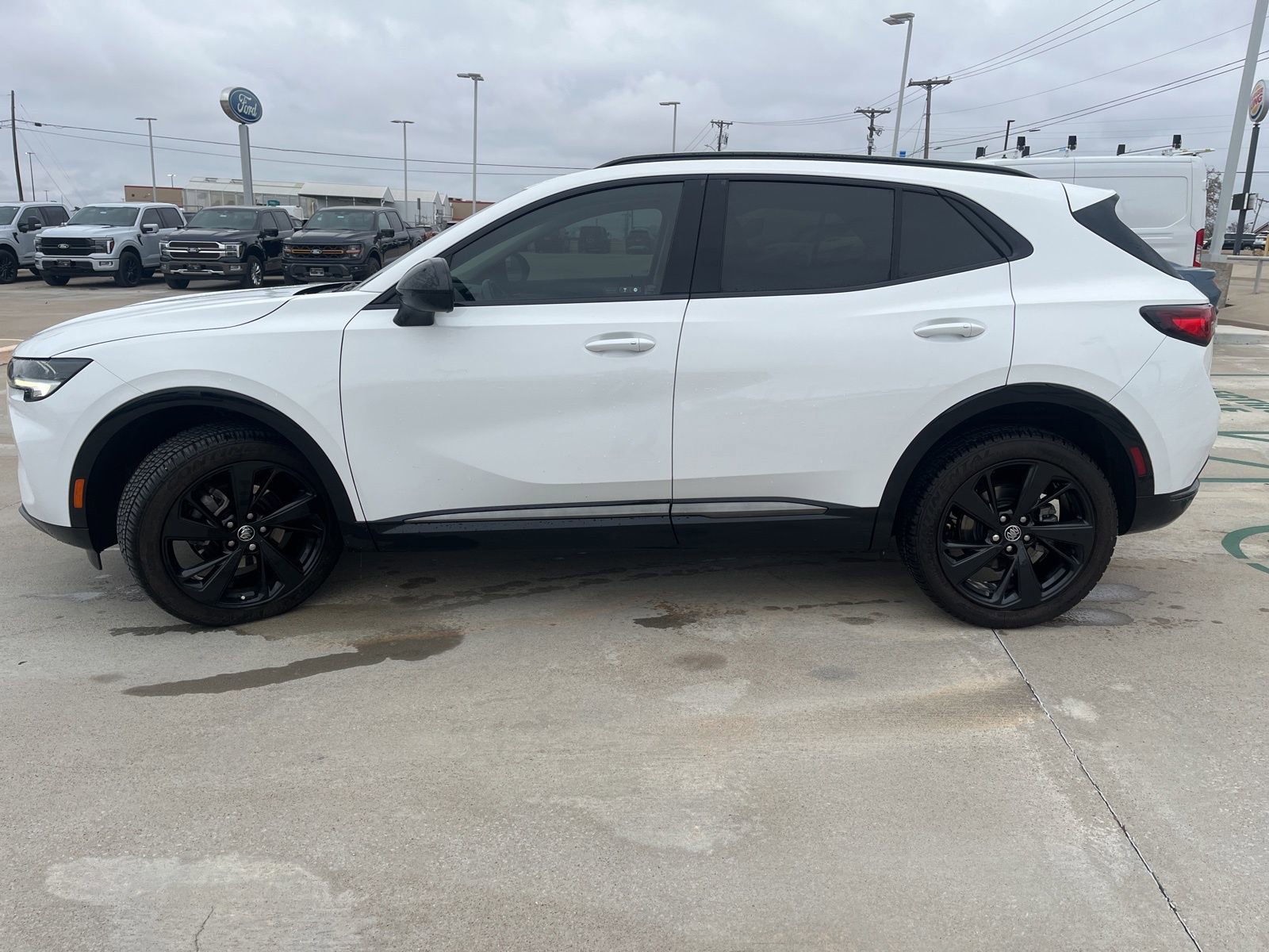 Used 2023 Buick Envision Preferred image 4